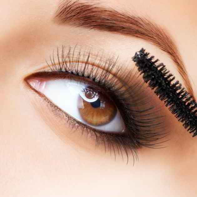 Spilla A Goccia FASELE Con Strass: Eleganza E Luce Per Il Tuo Look Di Ogni Giorno