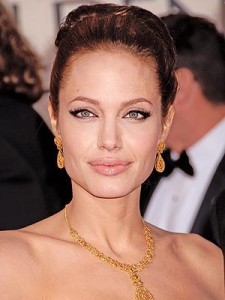 trucco-angelina-jolie